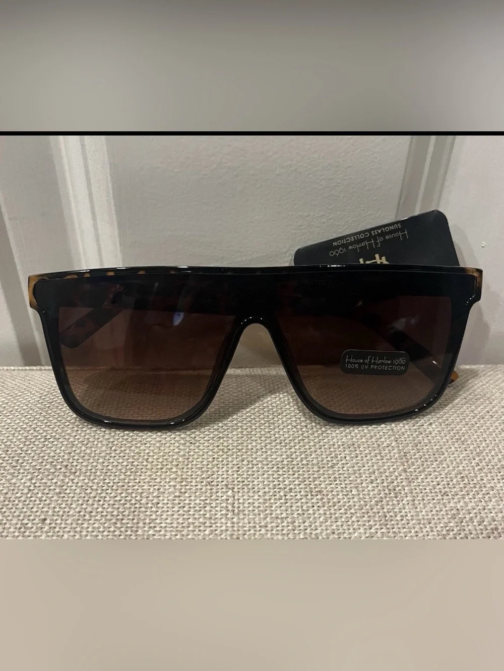 NWT House of Harlow 1960  Women'Tortoiseshell Shield Sunglasses - Brown Gradient
